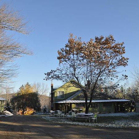 The Woods Lodge Northfield Exterior photo